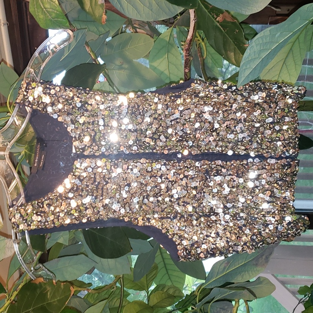 BCBG Maxazria Gold Sequin Vest Small nwt